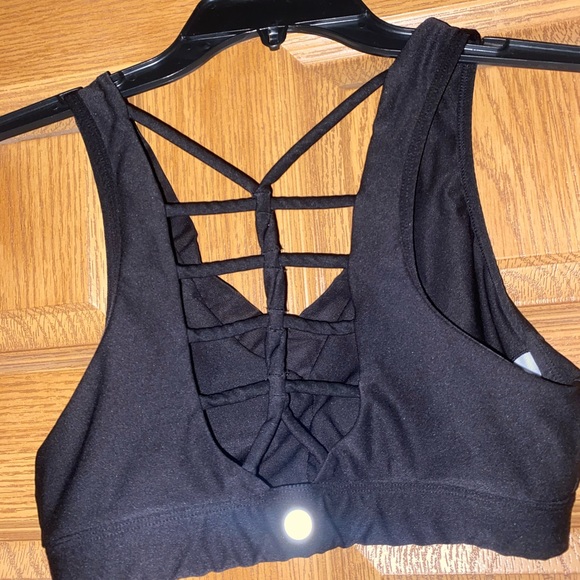 Sports bra - Picture 2 of 2